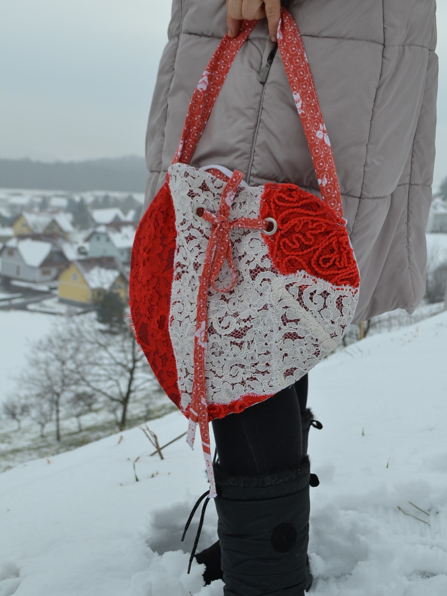 Herzerl-Tasche "red&white lace"