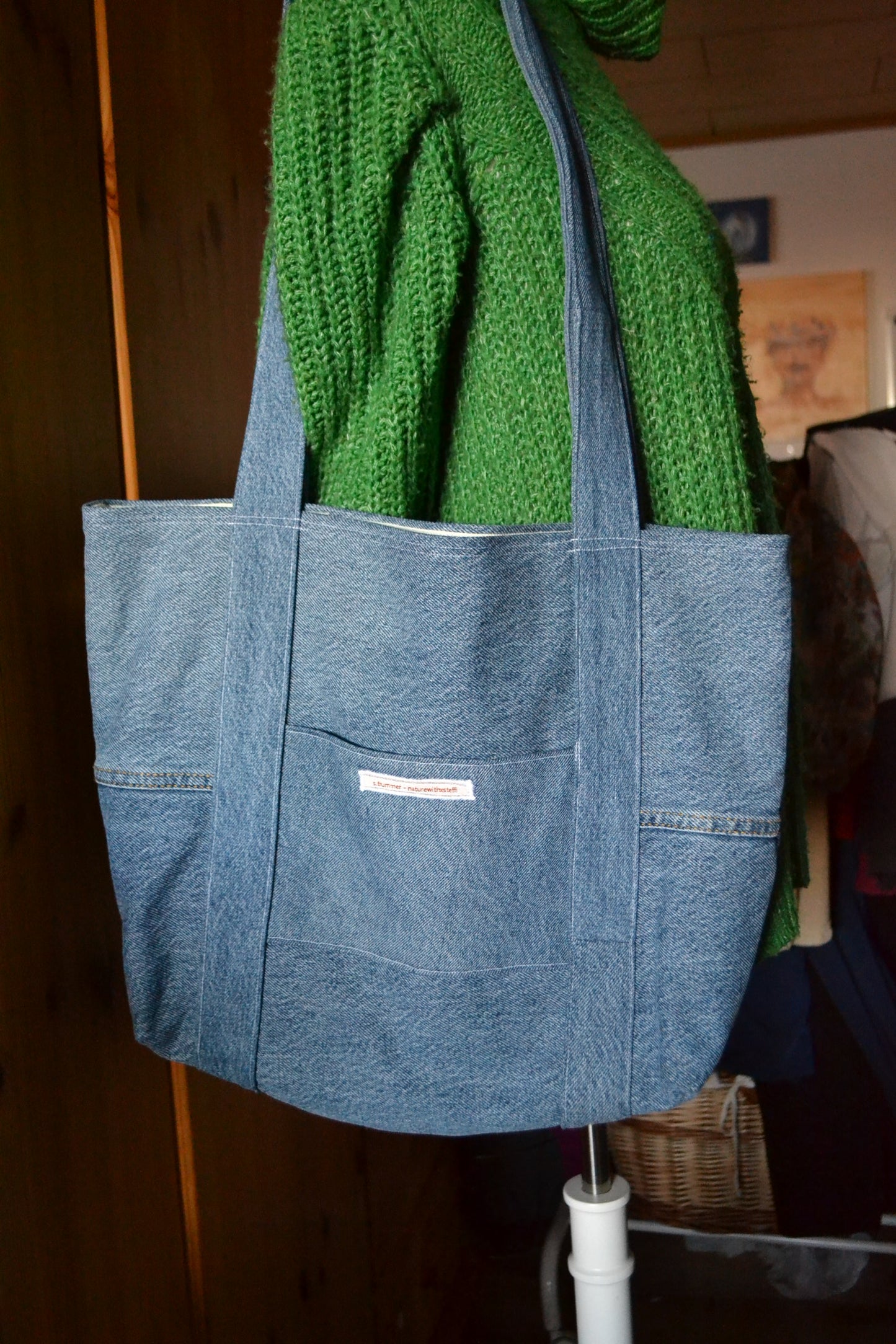 luxuriöse große Tragetasche in Jeans&hellgrün