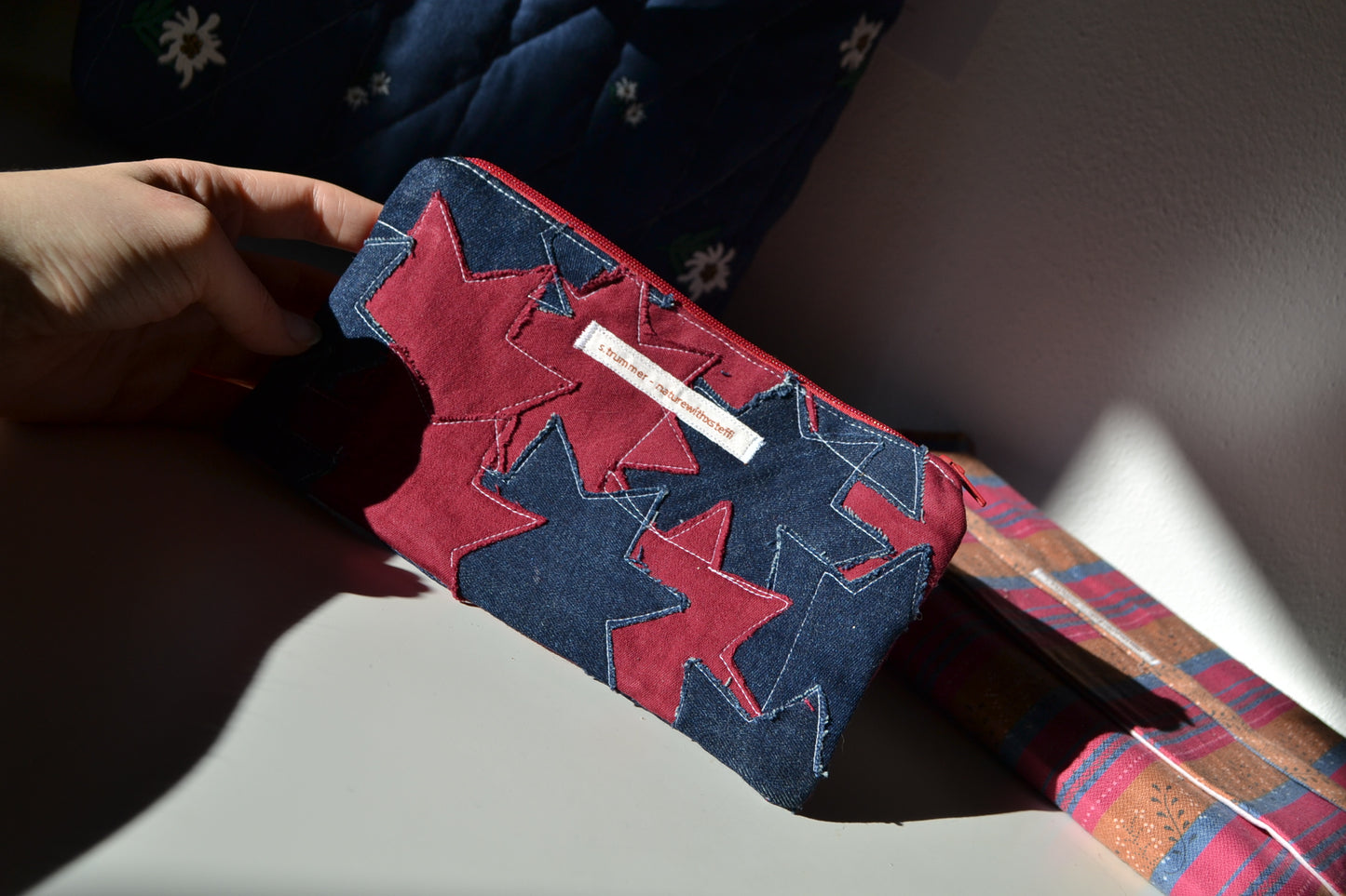 Federmäppchen in "upcycle stars"