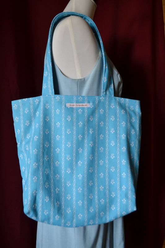 luxuriöse kleine Tragetasche "Trachtenmuster blau"