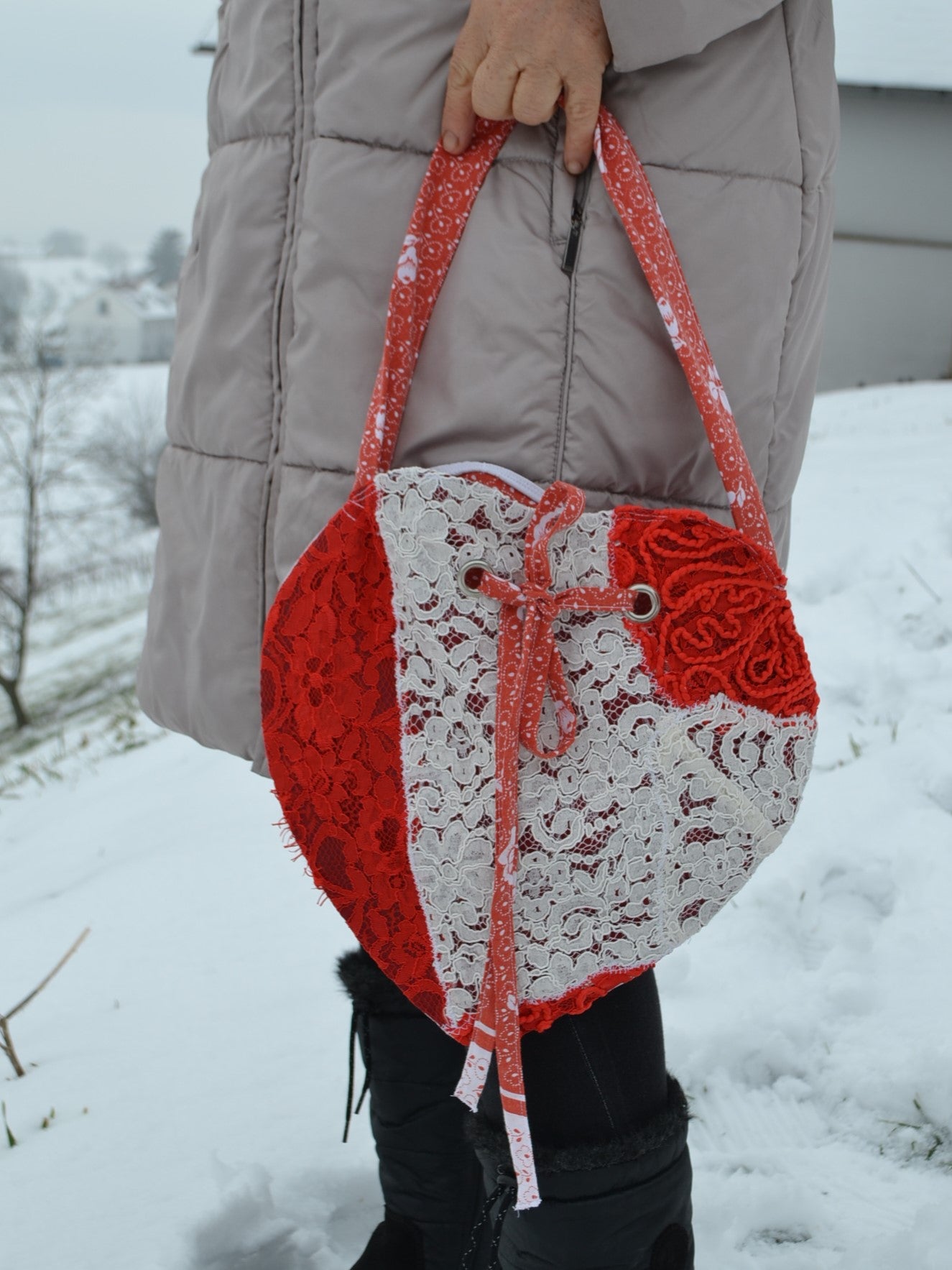 Herzerl-Tasche "red&white lace"