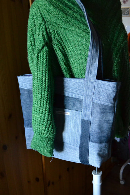 luxuriöse große Tragetasche in Jeans&lila