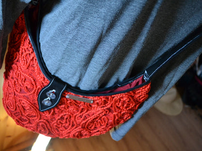 Handtasche "new moon red lace"