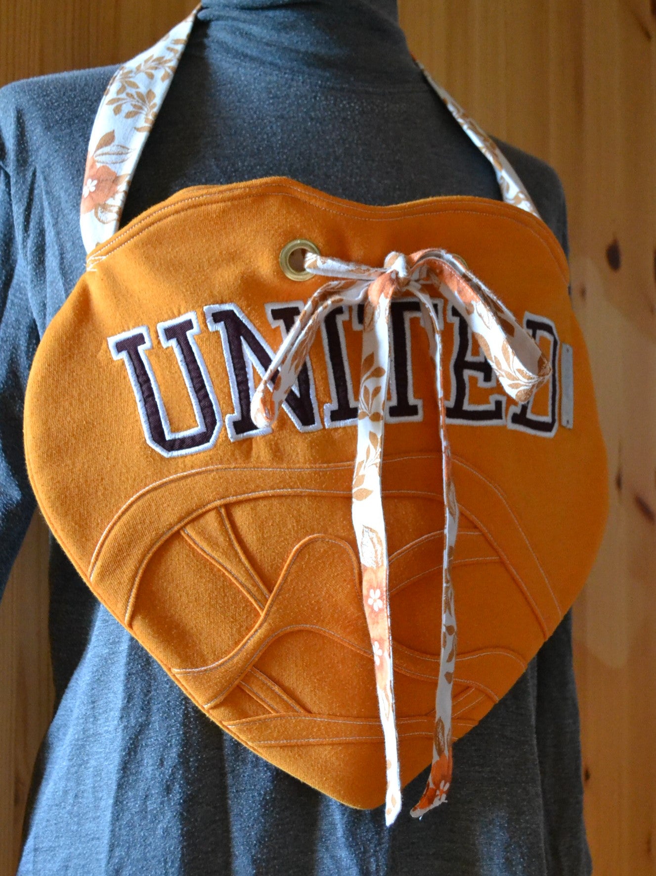 Herzerl-Tasche Matching Set mit Geldbörse "orange-united"