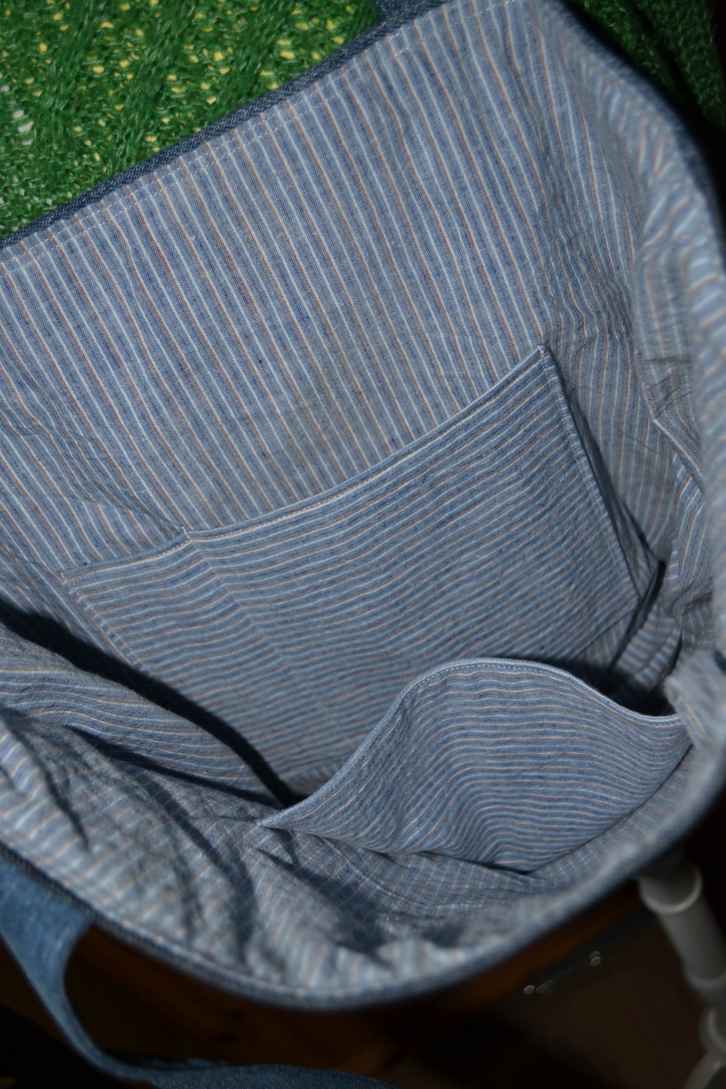 luxuriöse große Tragetasche in Jeans&blau gestreift