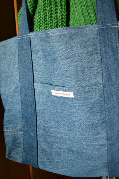 luxuriöse große Tragetasche in helle Jeans&weiß-rot