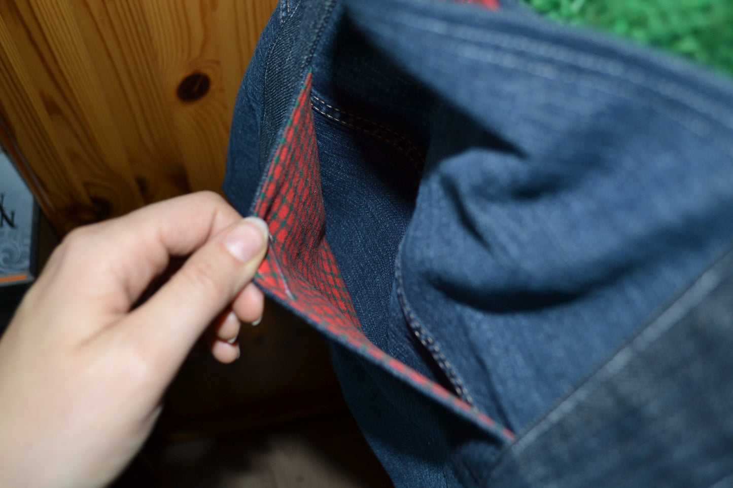 luxuriöse große Tragetasche in Jeans&rot-grün