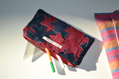 Federmäppchen in "upcycle stars"