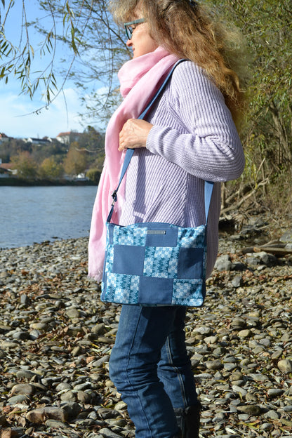 Handtasche p.u.b. in Blau Patchwork