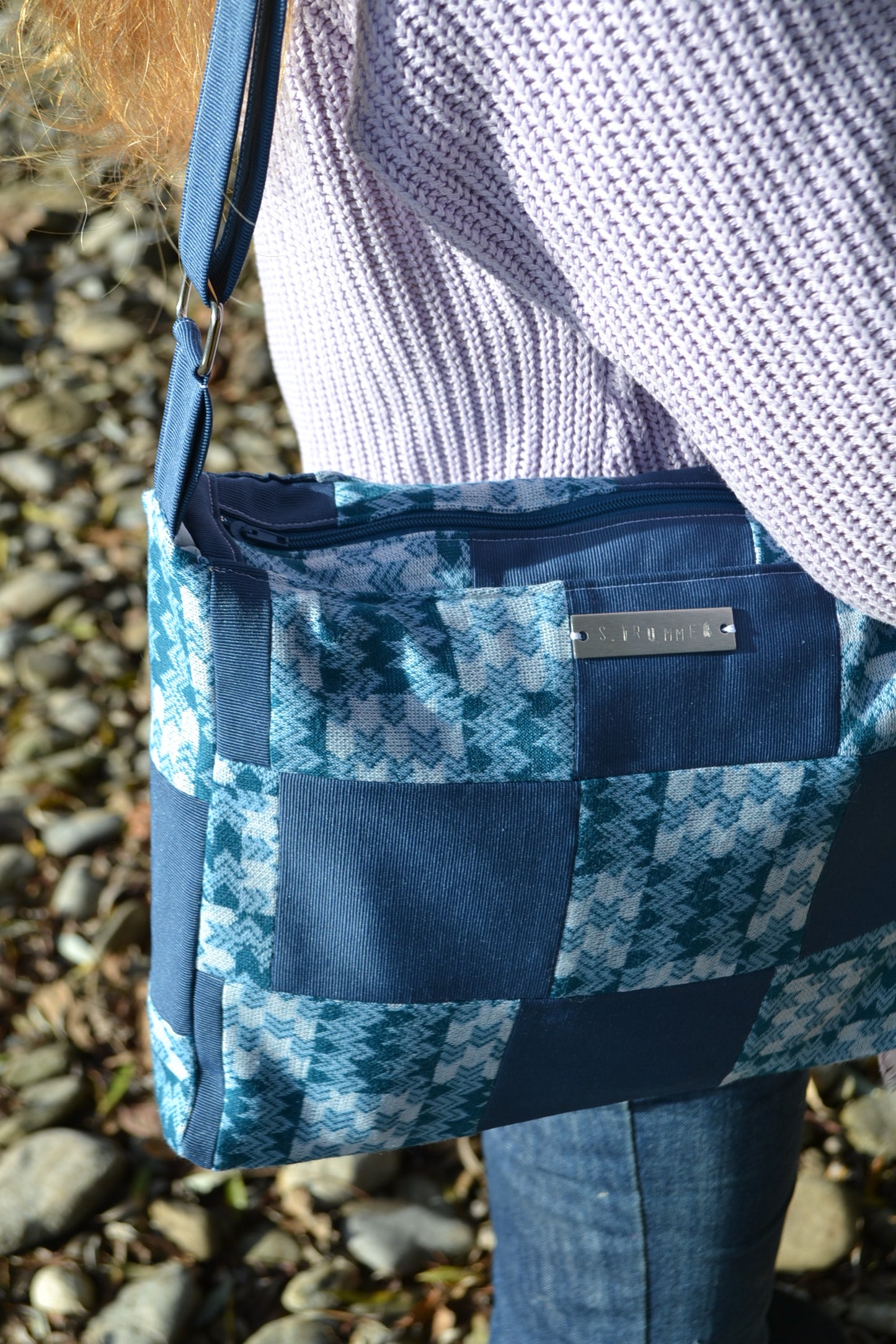 Handtasche p.u.b. in Blau Patchwork