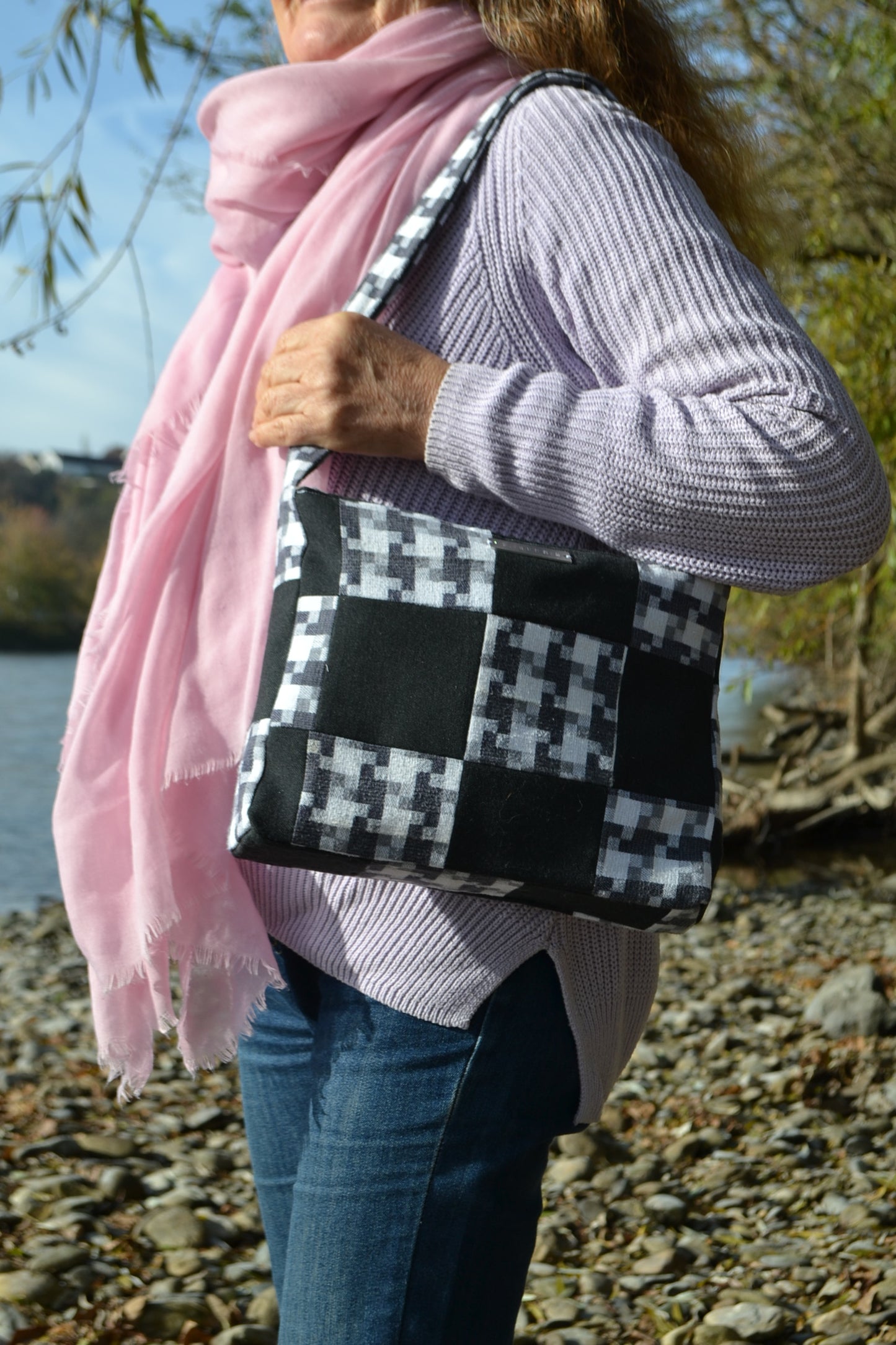 Handtasche p.u.b. in schwarz-weiß Patchwork