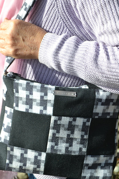 Handtasche p.u.b. in schwarz-weiß Patchwork