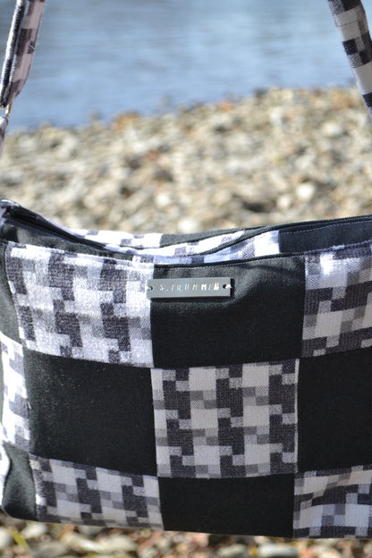 Handtasche p.u.b. in schwarz-weiß Patchwork