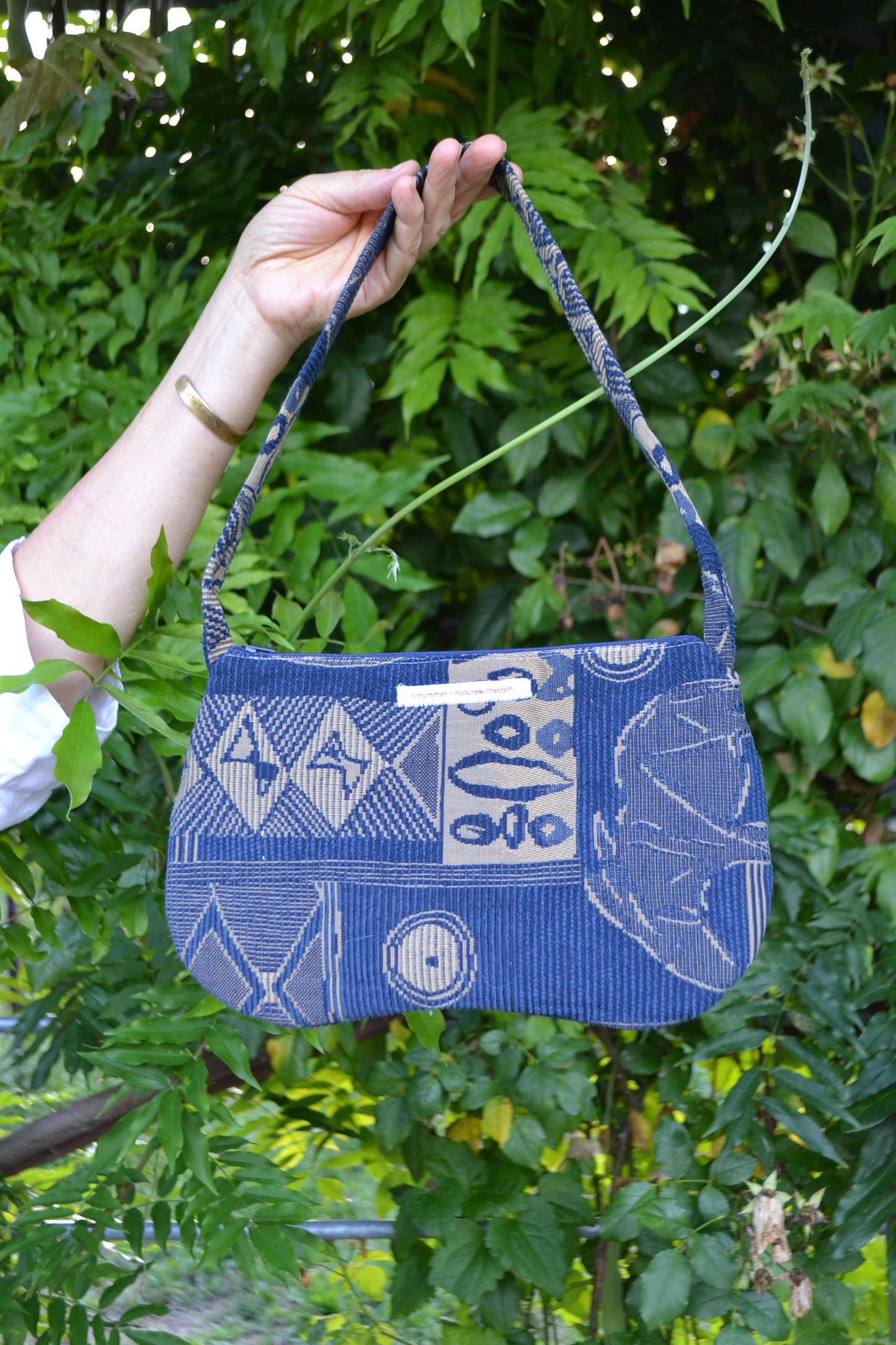 Handtasche "wave" in dunkelblau