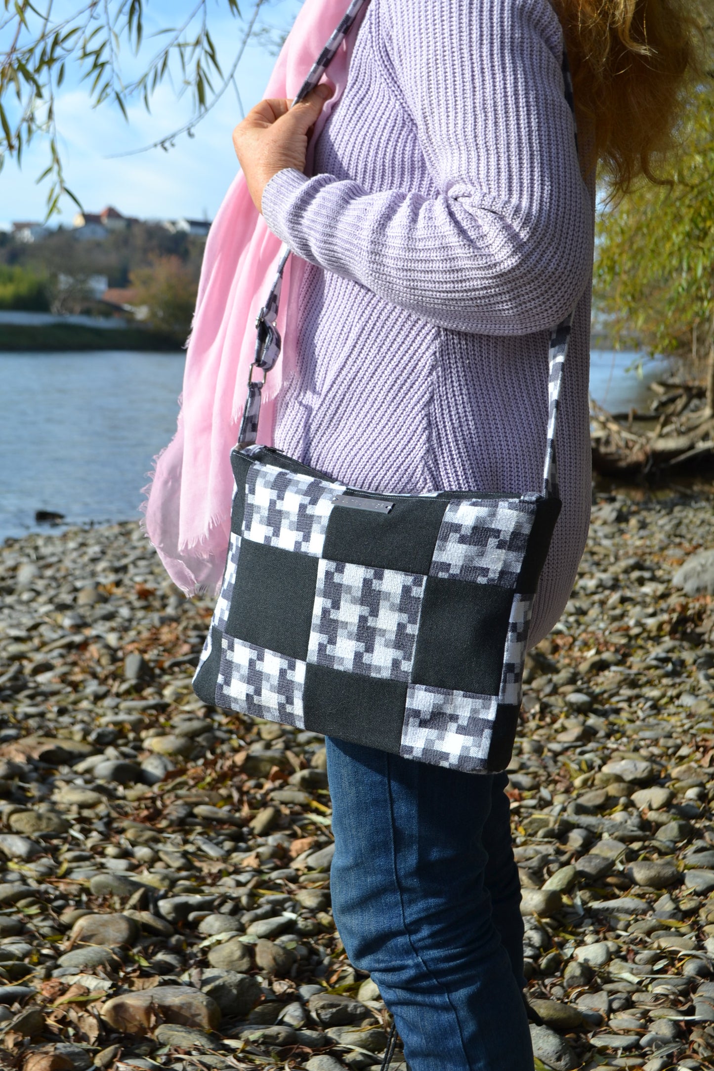 Handtasche p.u.b. in schwarz-weiß Patchwork