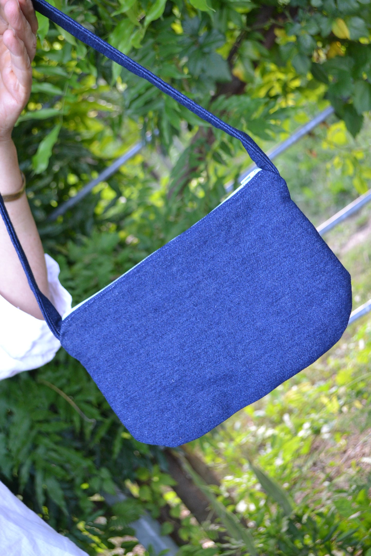 Handtasche "abstrakt-zero waste" in blau